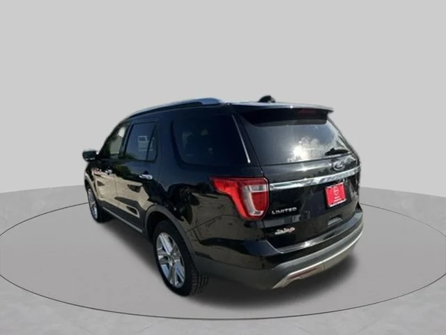 Used 2016 Black Ford Limited image 8