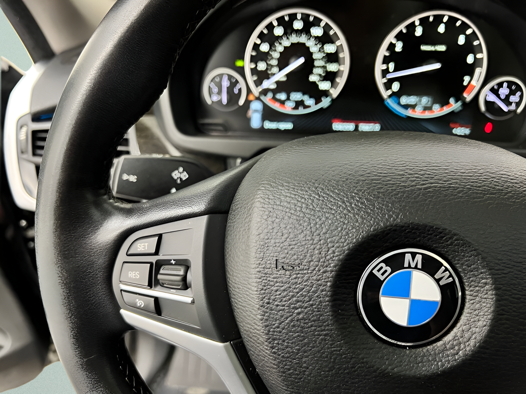 Used 2015 Black Sapphire Metallic BMW xDrive35i image 12