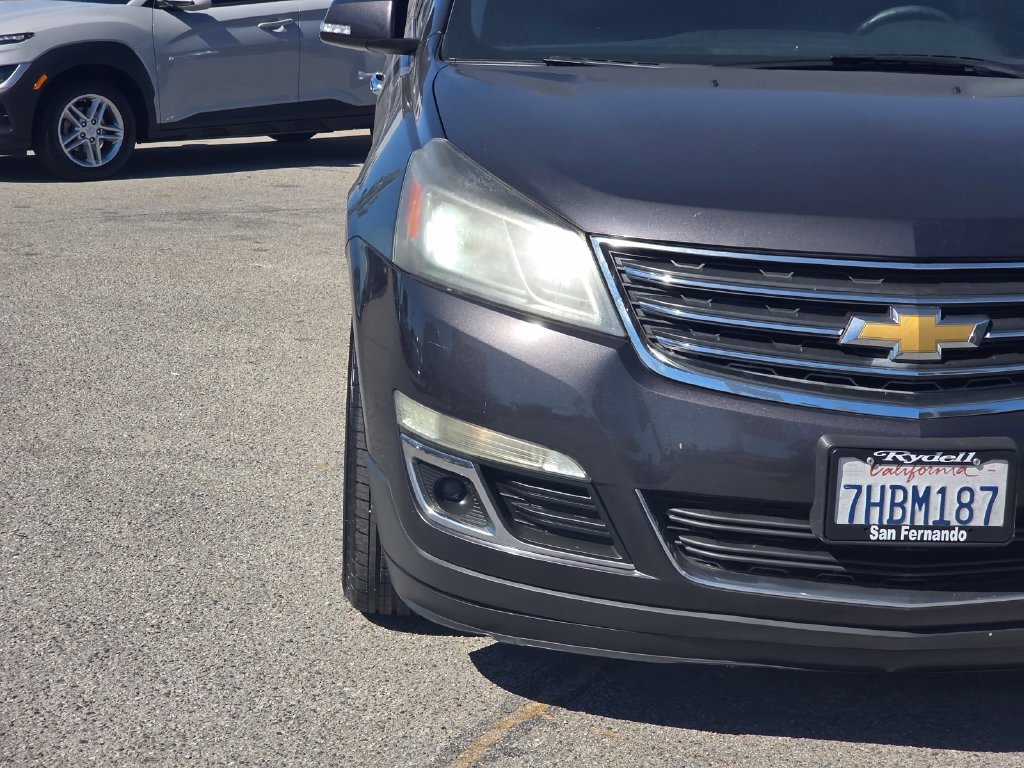 Used 2014 Gray Chevrolet 2LT image 3