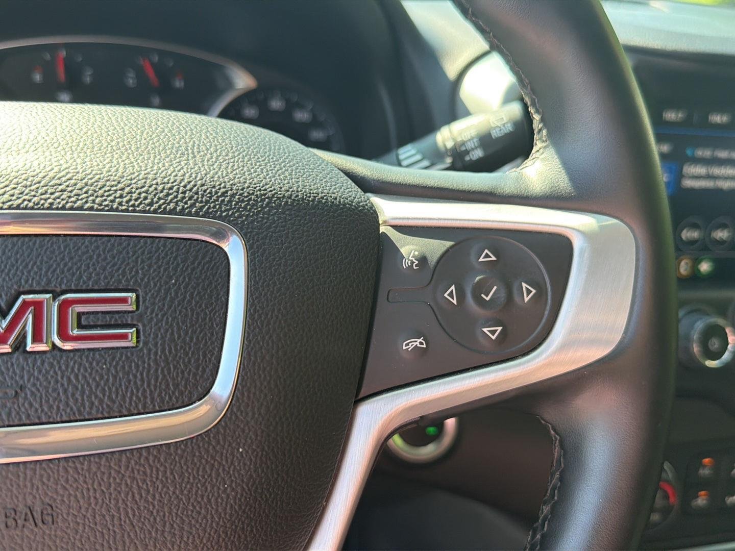 Used 2024 Sterling Metallic GMC SLT image 21