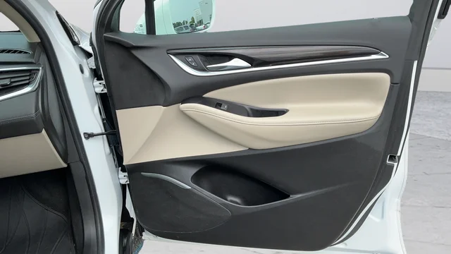 Used 2018 White Buick Essence image 23
