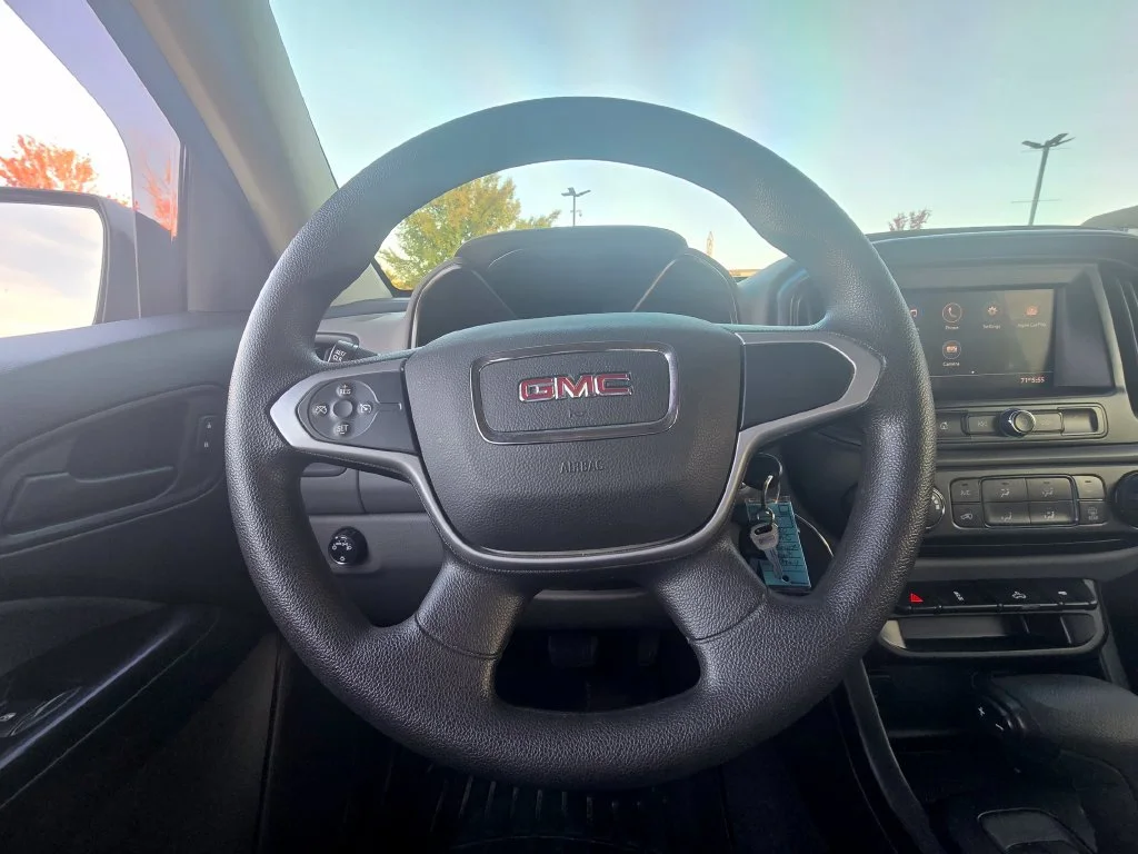 Used 2020 SATIN STEEL METALLIC GMC 2WD image 20