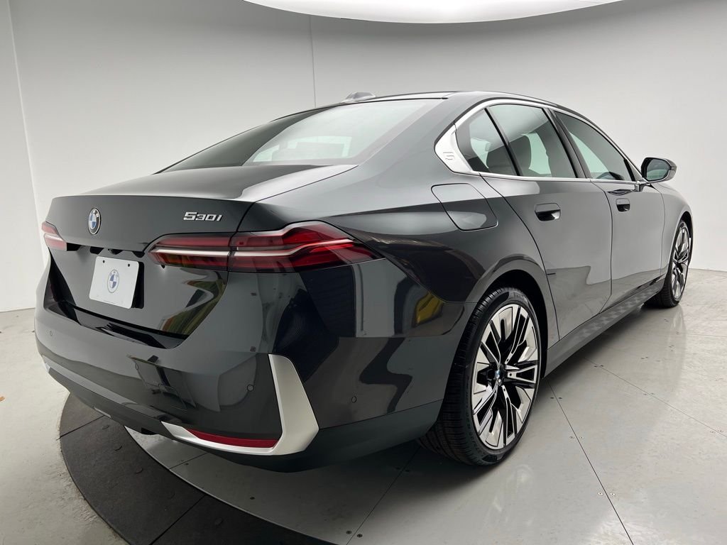 2025 Bmw 530i photo 2