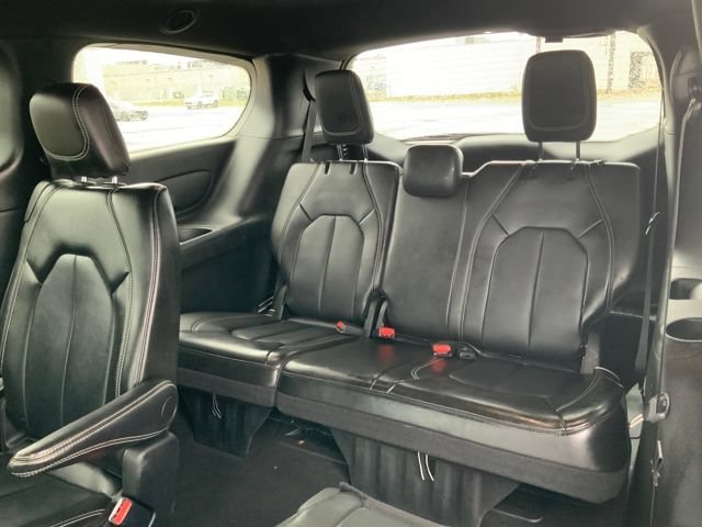 2025 Chrysler Pacifica Select - Photo 20
