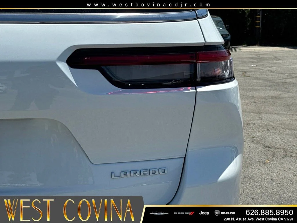 New 2026 Bright White Clearcoat Jeep Laredo image 15
