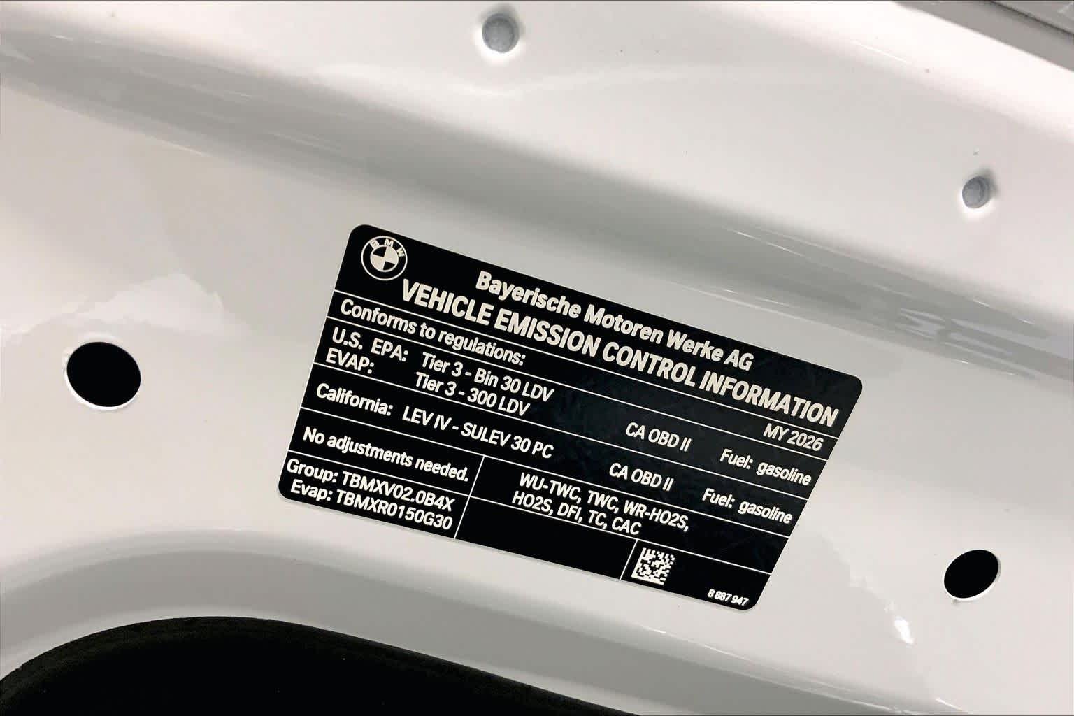 New 2026 Alpine White BMW sDrive30i image 17