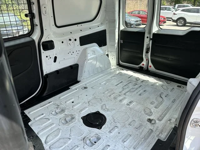 Used 2022 Bright White Ram Base image 24