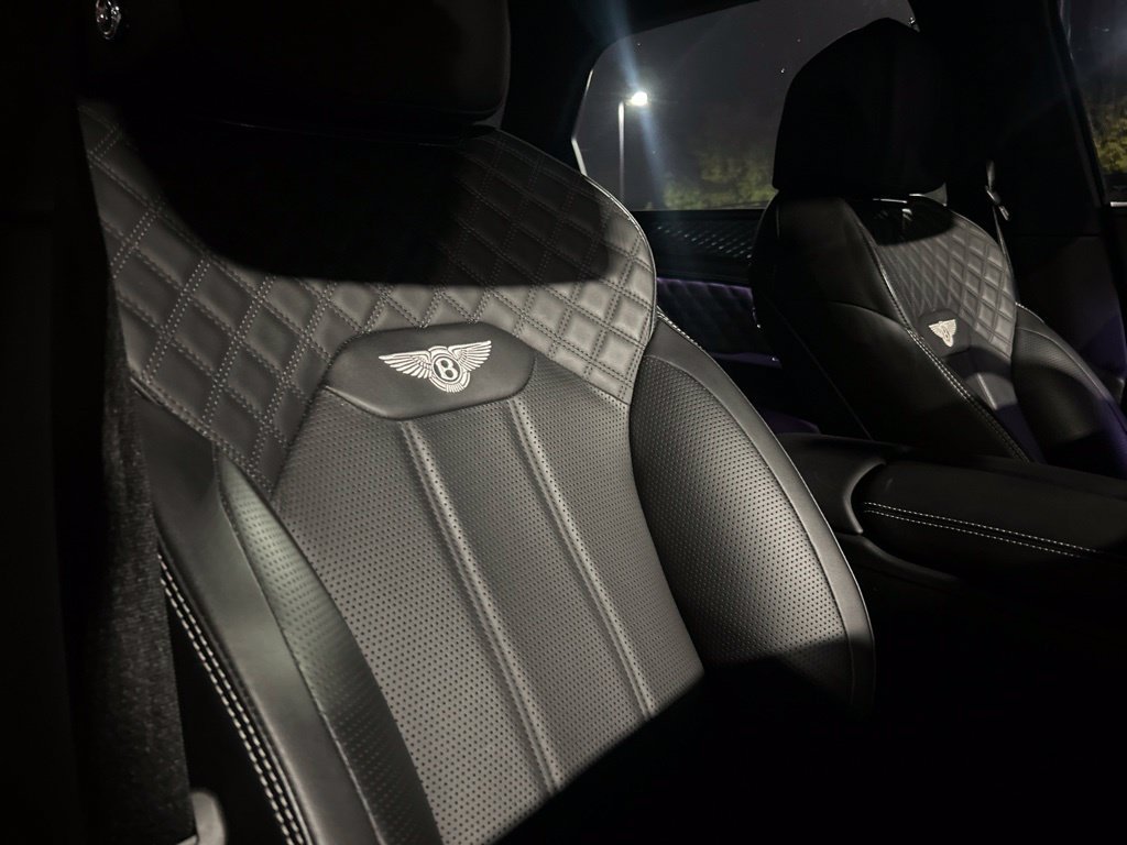 Used 2022 Black Bentley V8 image 11