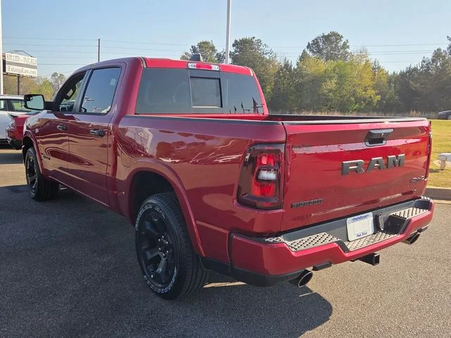 New 2026 Molten Red Pearl-Coat Exterior Paint RAM Big Horn/Lone Star image 11