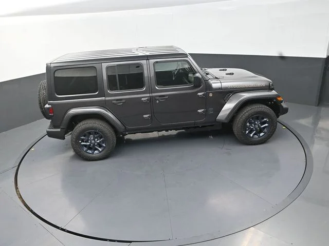 New 2026 Granite Crystal Metallic Clear-Coat Exterior Paint Jeep  image 18