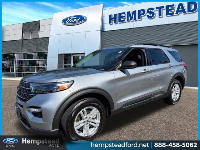 Certified Used 2023 Silver Metallic Ford XLT image 1