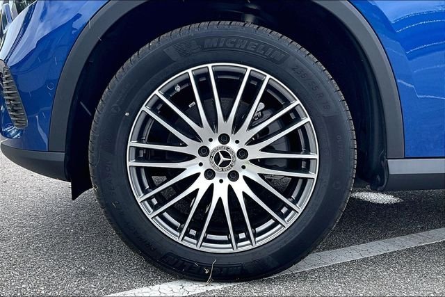 2025 Mercedes-Benz GLC Base - Photo 9