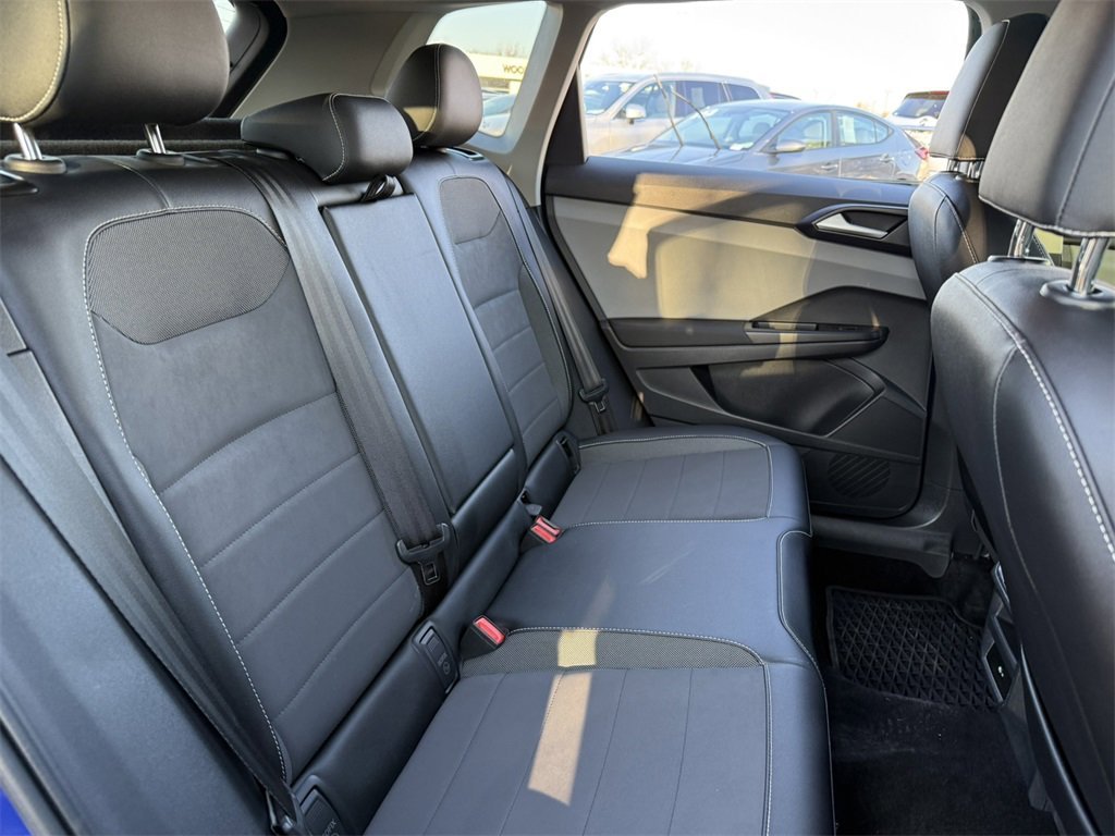 2022 VOLKSWAGEN TAOS - Image 33