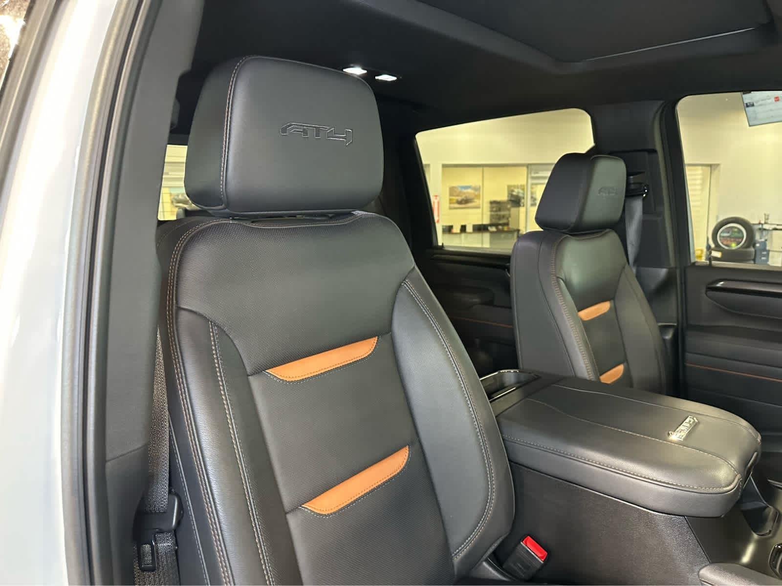 2025 GMC Sierra 3500HD AT4 - Photo 18