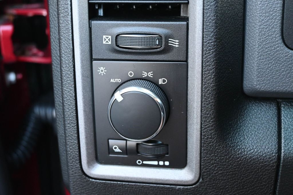 Used 2015 Deep Cherry Red Crystal Pearlcoat Ram Tradesman image 30