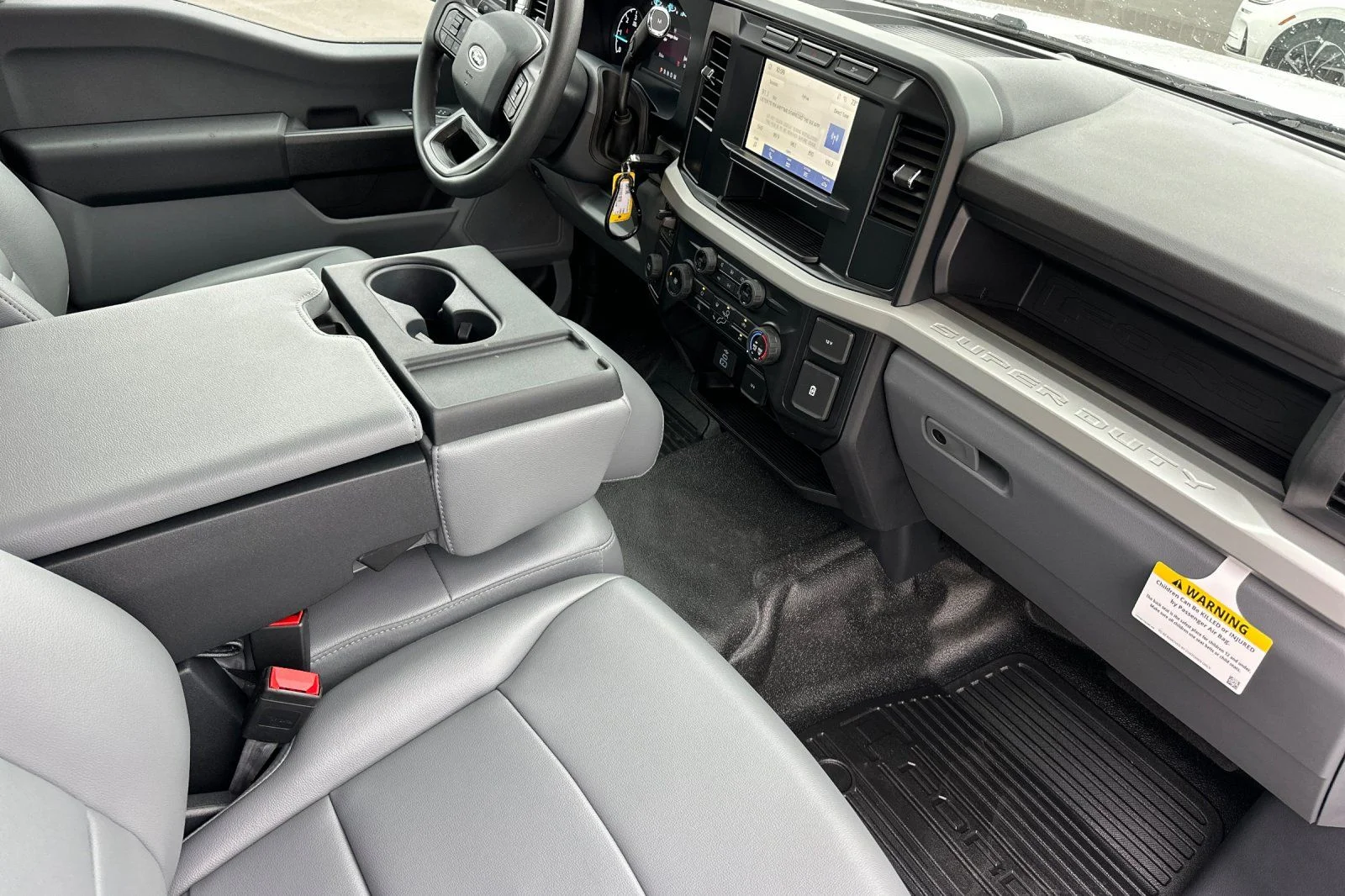 2024 Ford F-450 Super Duty Chassis Cab XL - Photo 14