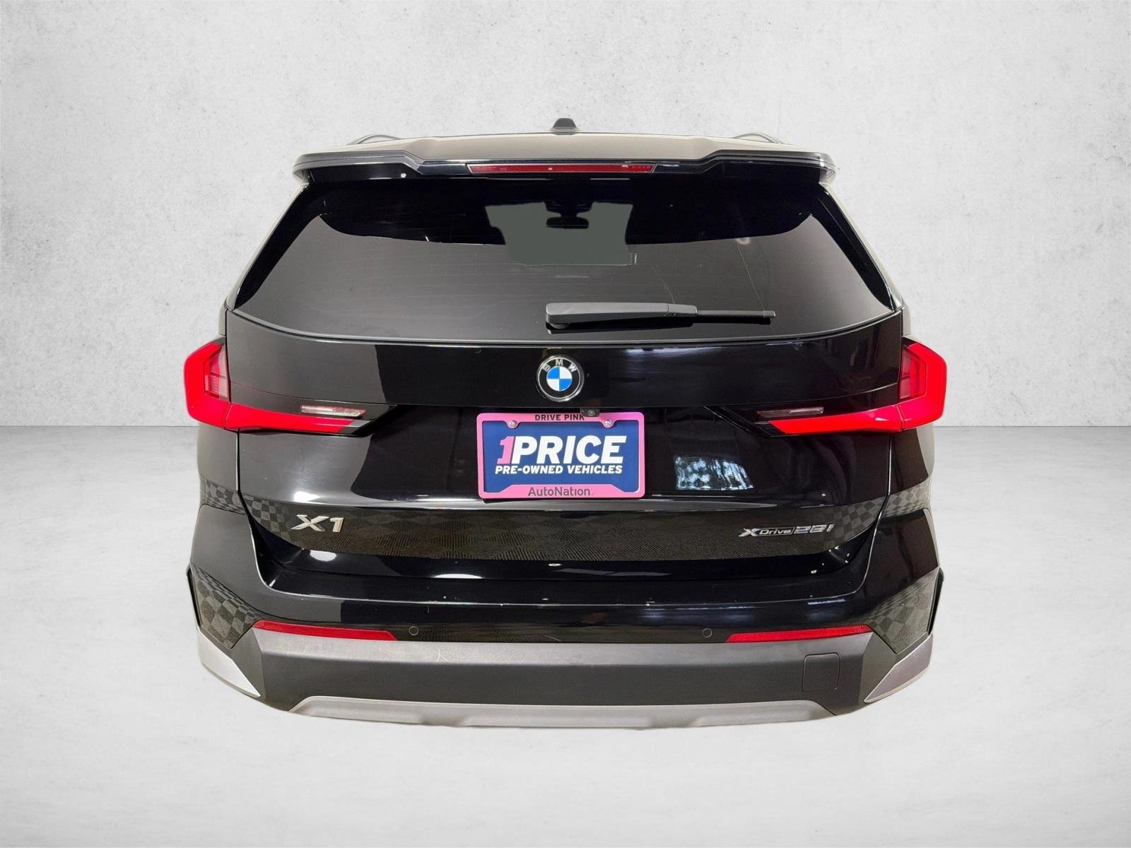 Used 2023 Black BMW xDrive28i image 6