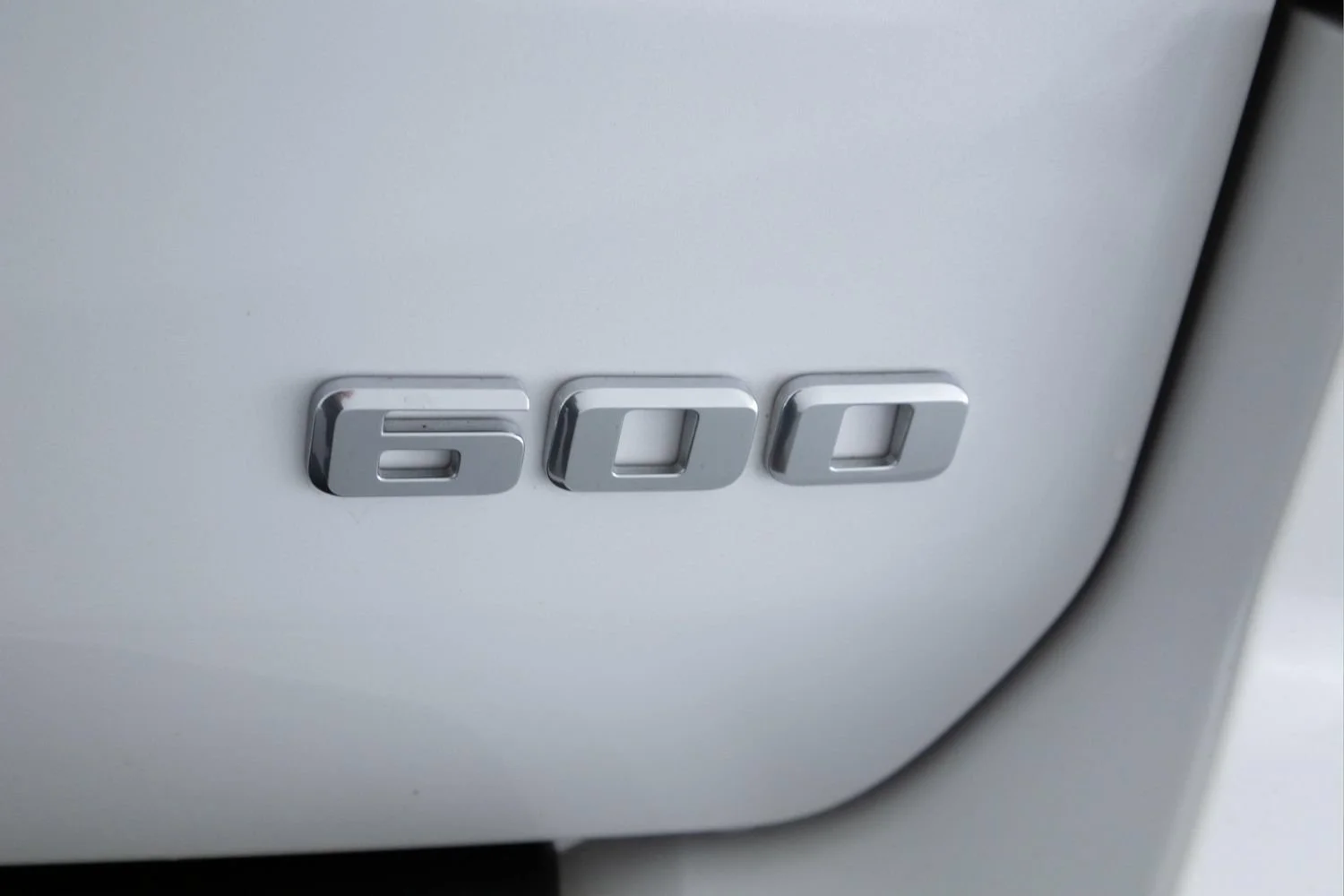 Used 2024 Crystal White Tricoat Cadillac Sport Platinum image 38