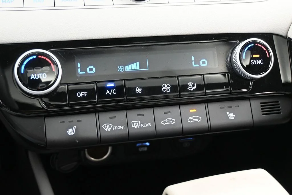 Used 2023 Blue Hyundai Limited image 24
