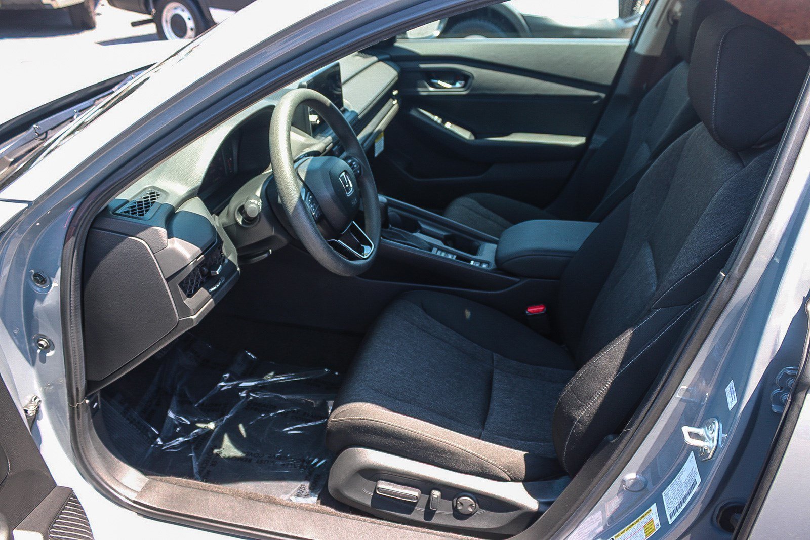 New 2026 Platinum White Pearl Honda SE image 19