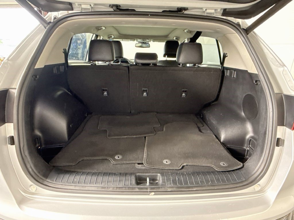 Used 2020 Sparkling Silver Kia EX image 31