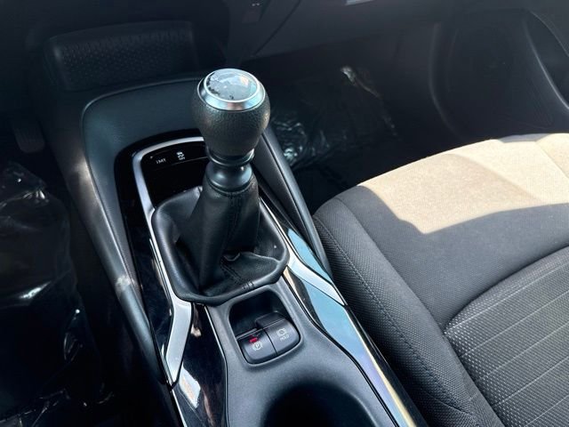 Used 2021  Toyota SE image 37