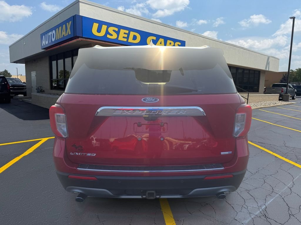 Used 2020 Red Metallic Ford Limited image 6