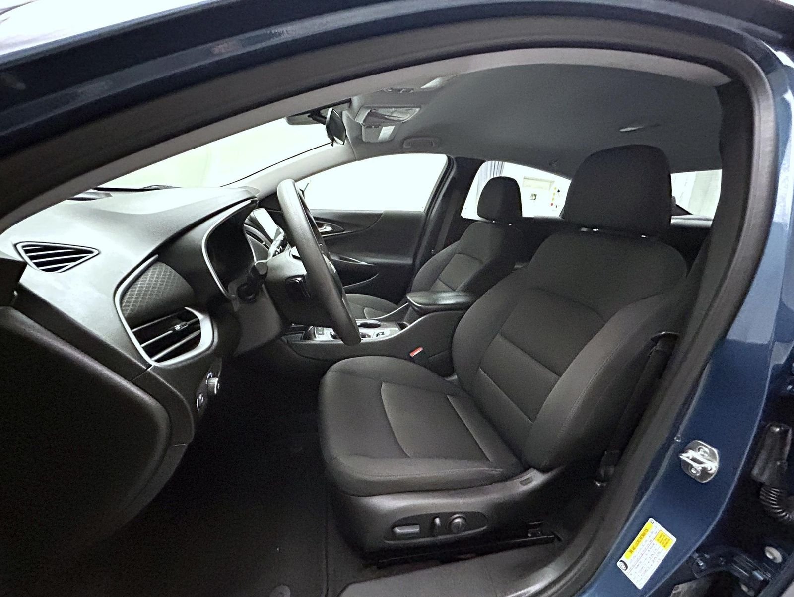 Used 2025 Blue Chevrolet LT image 10