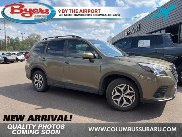 2023 Subaru Forester Premium's photo