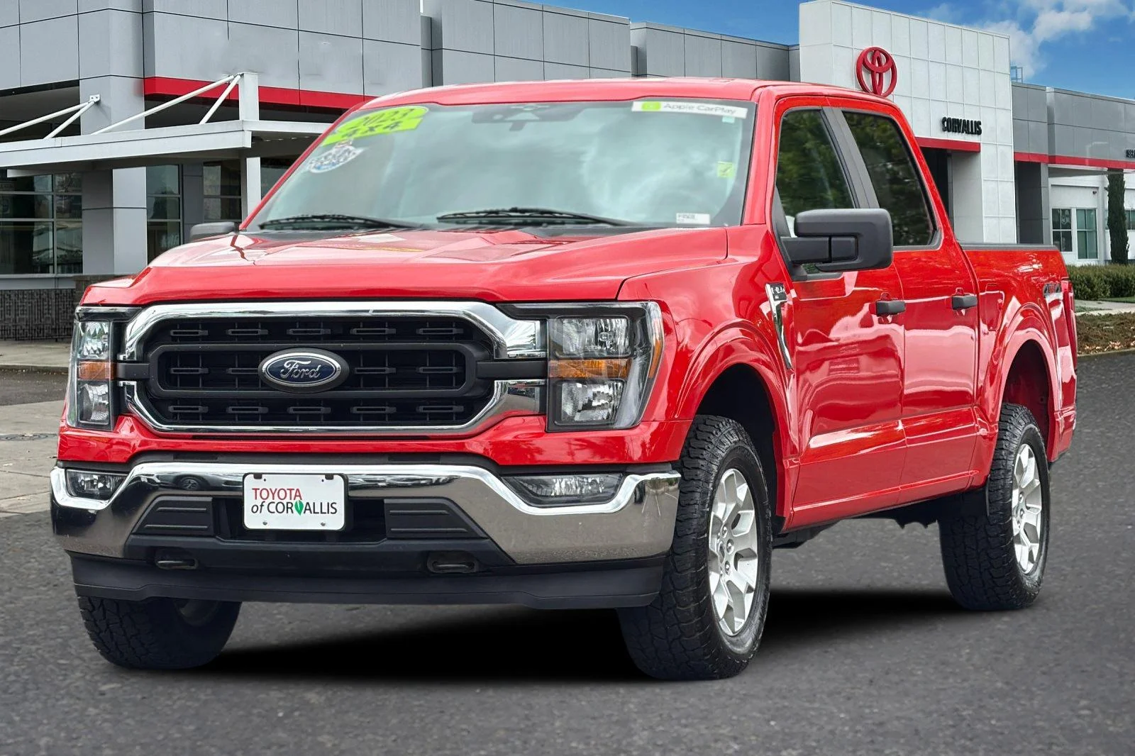 Used 2023 Red Ford XLT image 8