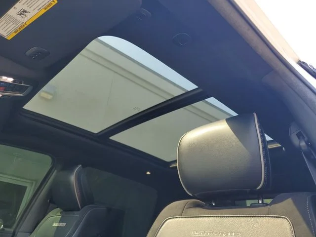 Used 2020 White Ram Laramie image 5