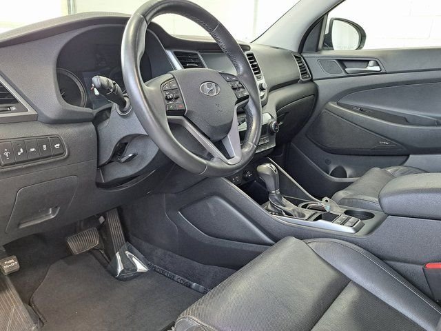 Used 2018 Silver Hyundai Limited image 8