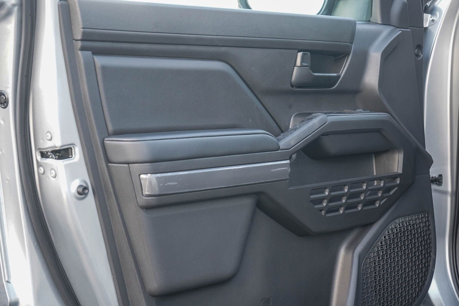 2026 Toyota Tacoma SR5 - Photo 20
