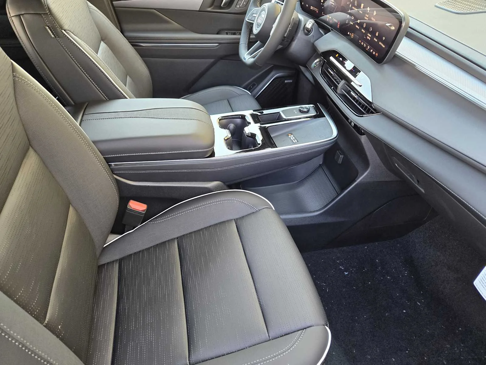 2026 Buick Enclave Sport Touring - Photo 9