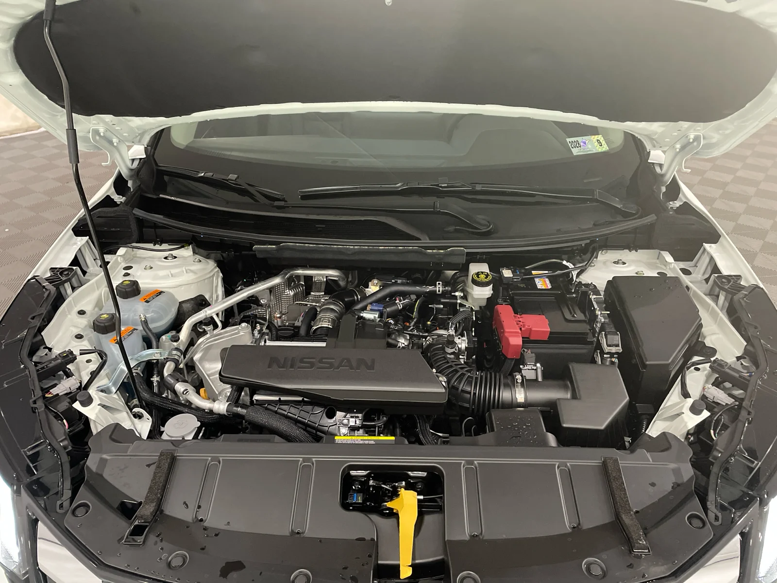 New 2026 Everest White Pearl/Super Black Nissan Platinum image 36