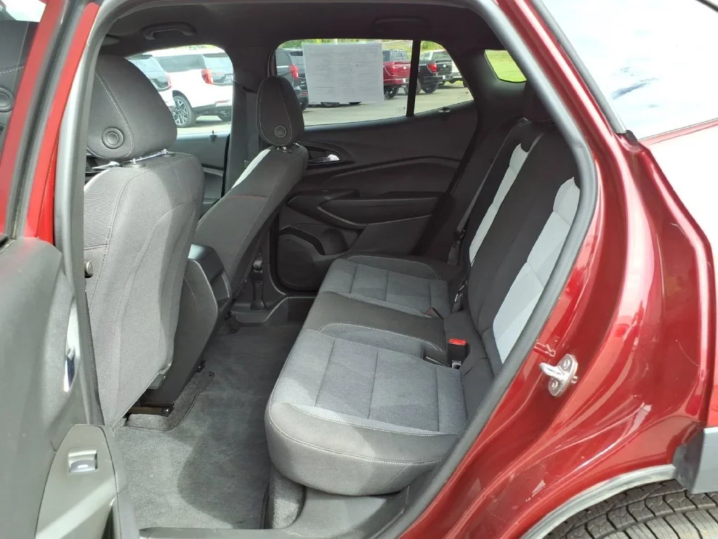 Used 2024 Crimson Chevrolet 1RS image 11