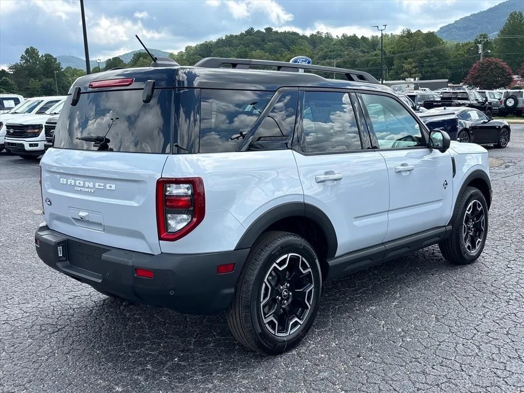 New 2026 Space White Metallic Ford Outer Banks® image 8