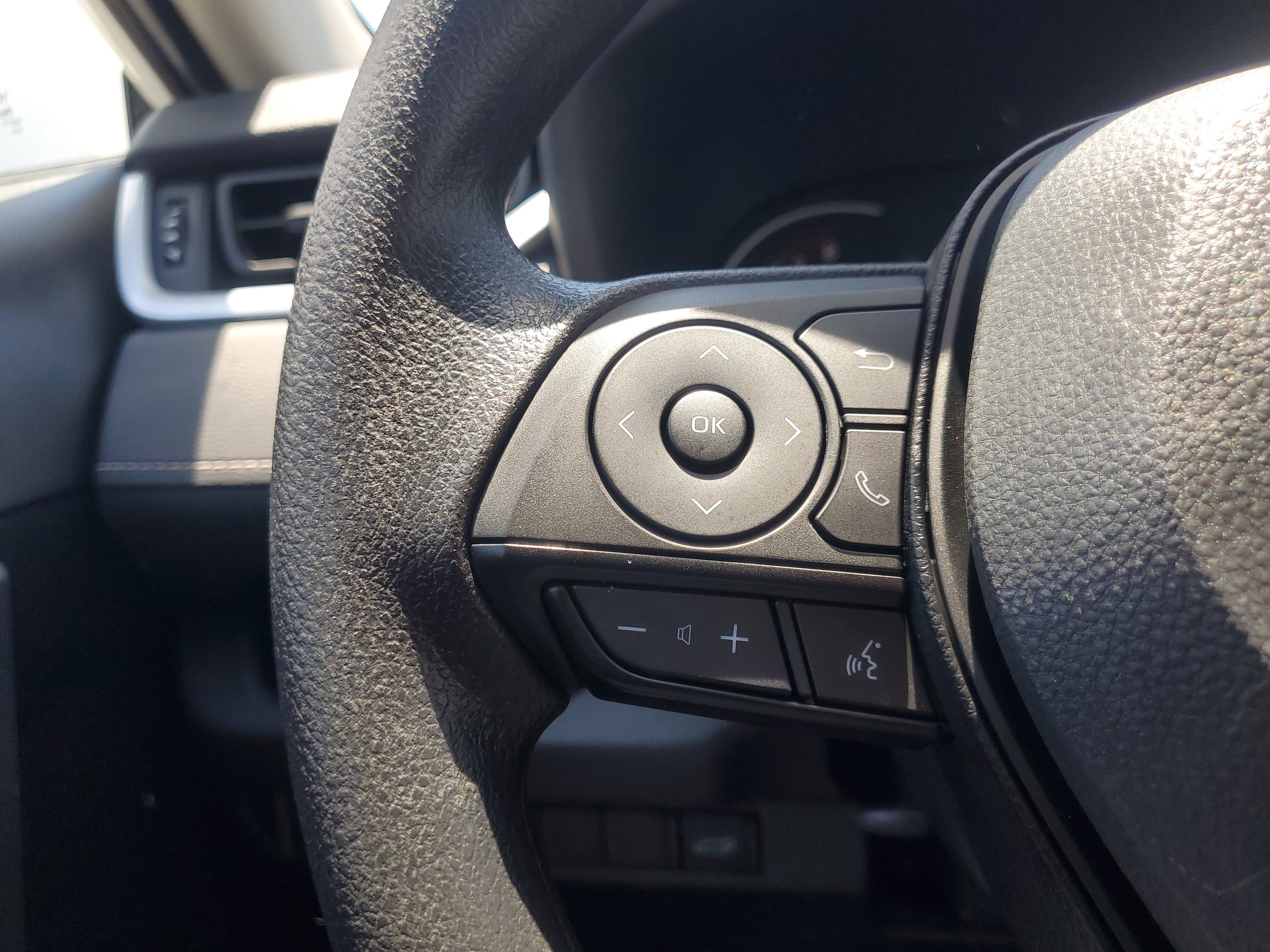 Used 2025 Ice Toyota XLE image 23