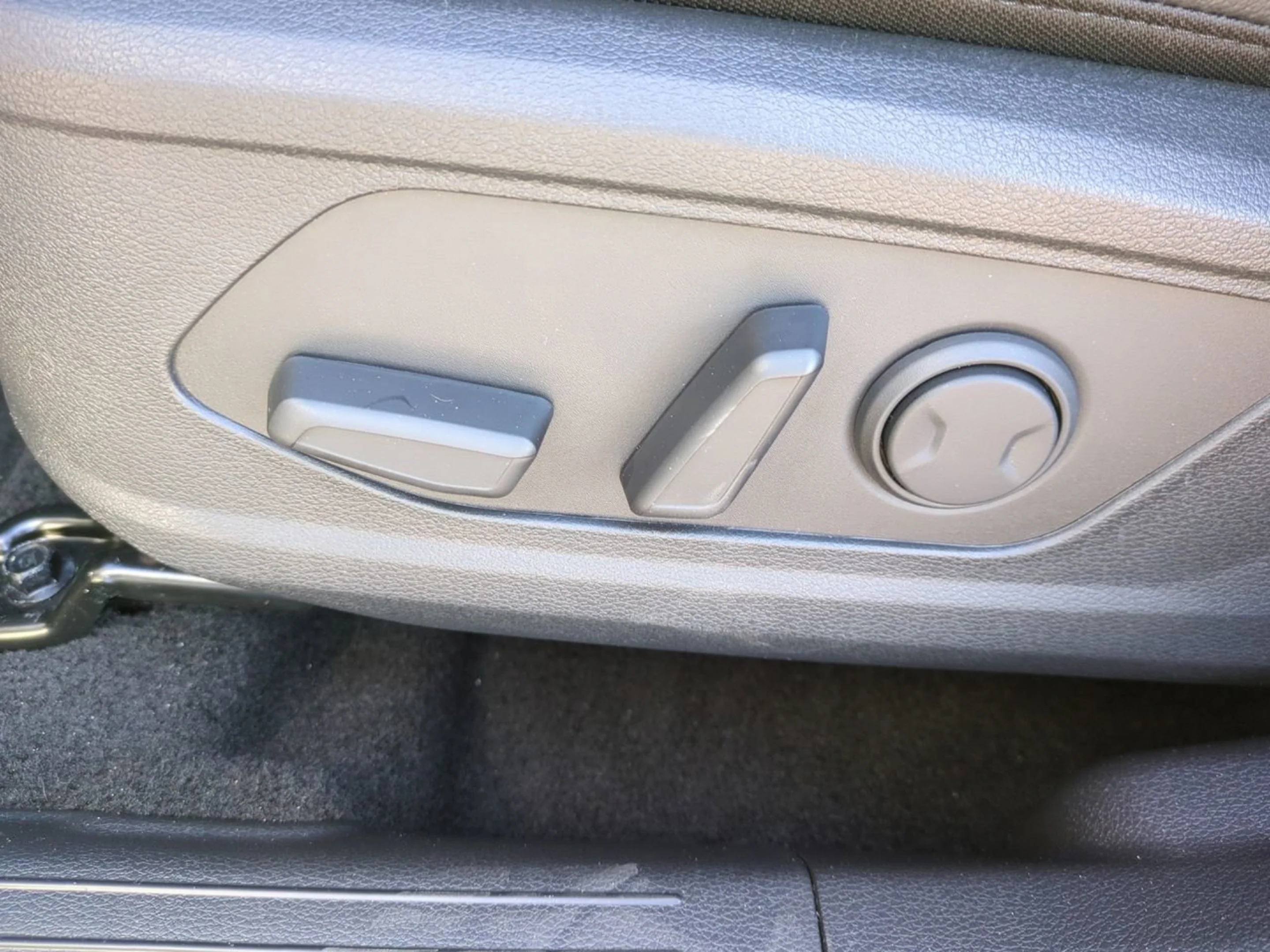 New 2026 Ebony Black Kia EX image 22