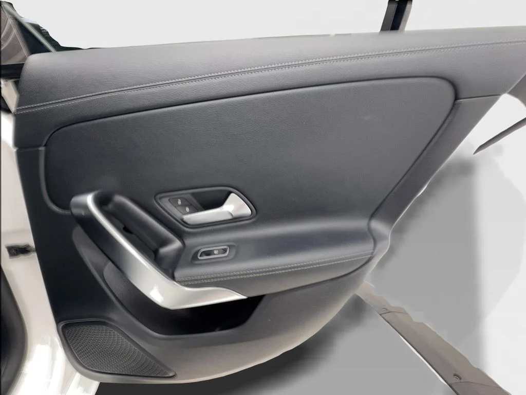Used 2022 White Mercedes-Benz CLA 250 image 27
