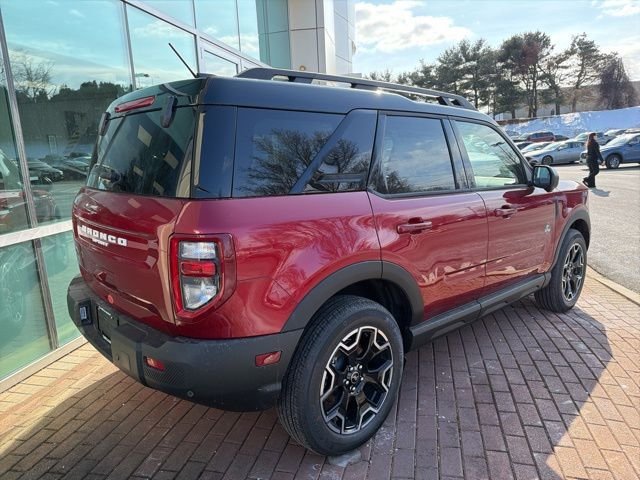 New 2025 Ruby Red Metallic Tinted Clearcoat Ford Outer Banks® image 3