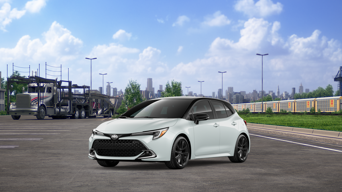 New 2026 Wind Chill Pearl with Midnight Black Metallic roof Toyota XSE image 23