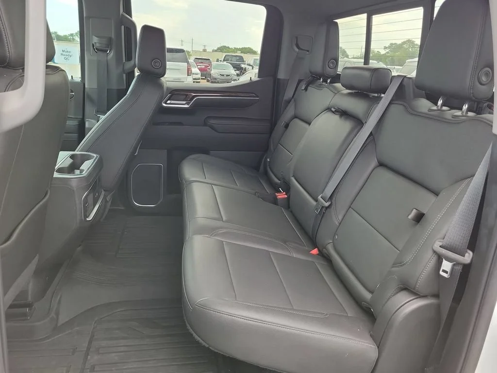 Used 2022 Summit White GMC Elevation image 25