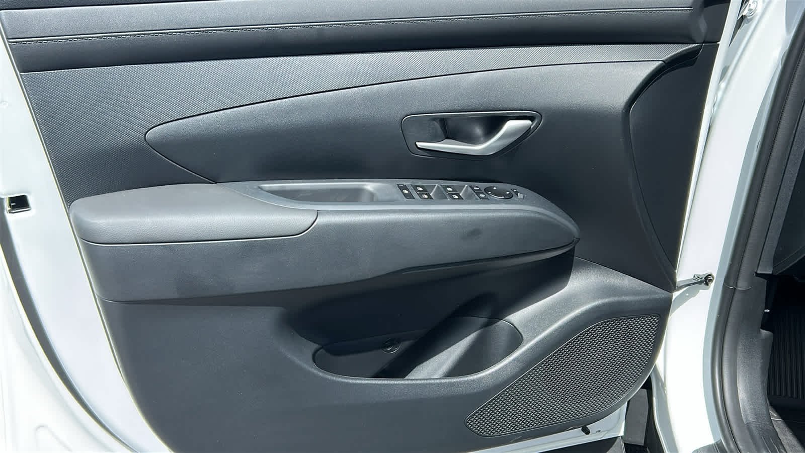 New 2026 Serenity White Pearl Hyundai SE AWD image 23