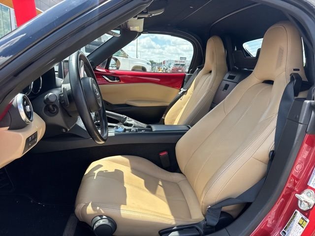 Used 2016 Red Mazda Grand Touring image 7