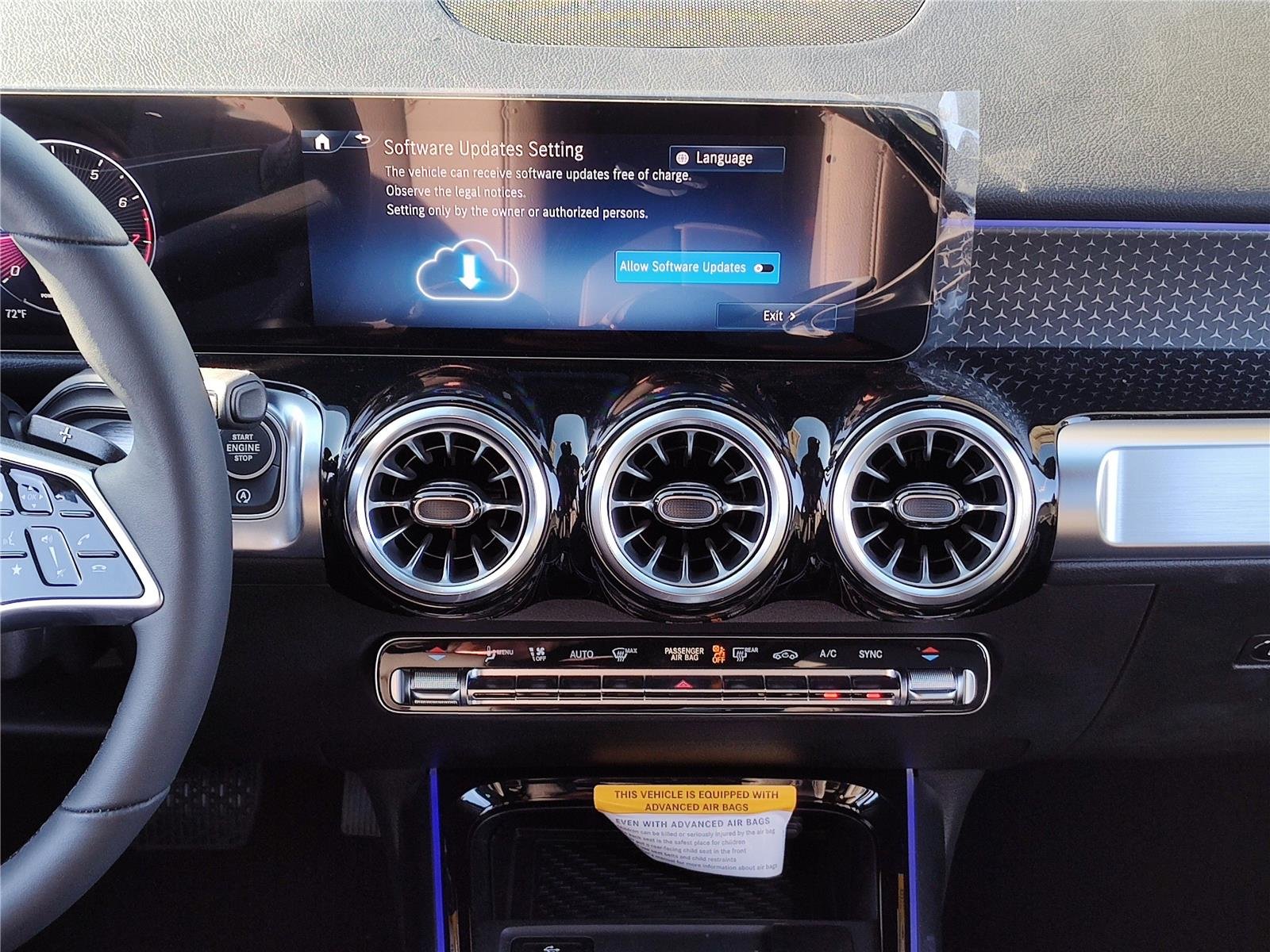 2025 Mercedes-Benz GLB Base - Photo 8
