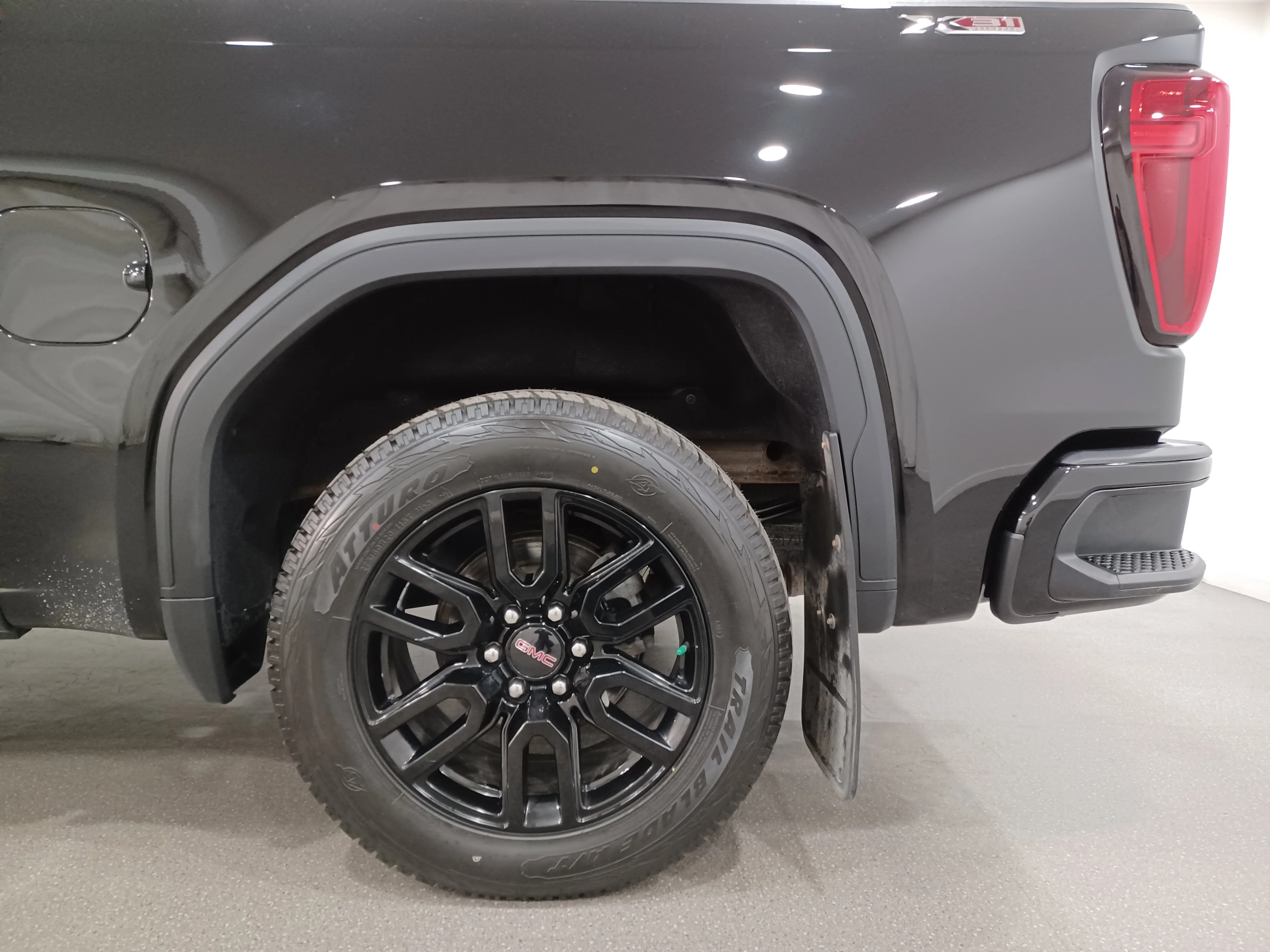 Certified Used 2022 Onyx Black GMC Limited Elevation 4x4*3.0L Duramax Diesel | 6 Pass | Remote Start | Htd Seats | Htd Wheel | Tow Pkg image 19