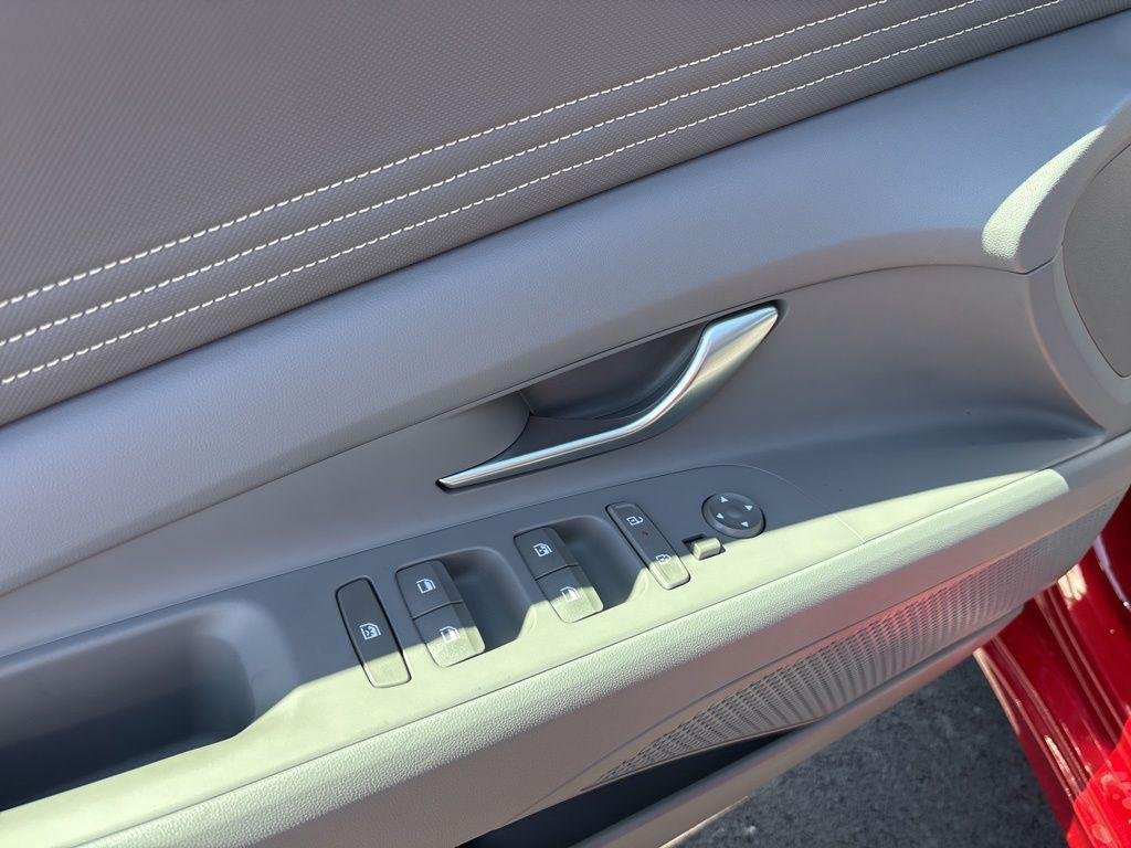 2025 Hyundai Elantra SEL - Photo 20