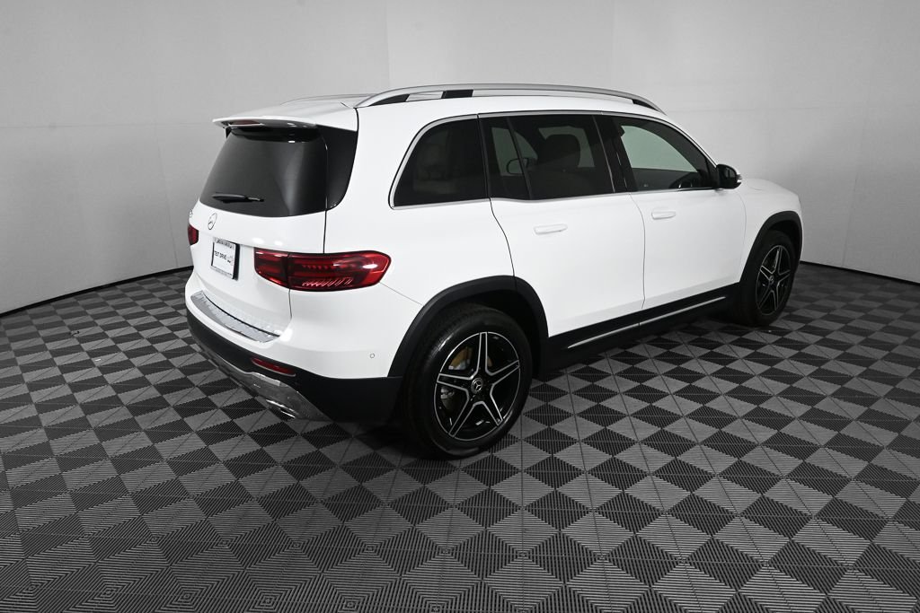 Used 2026 White Mercedes-Benz GLB 250 image 27