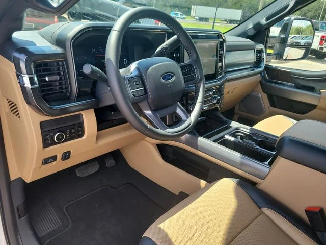 New 2026 Oxford White Ford Lariat image 19